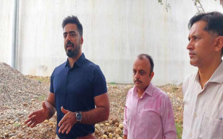 HP News: बल्क ड्रग पार्क को लेकर फैलाई जा रही अफवाह! परियोजना स्थल पर पत्रकारों-अधिकारियों ने दी ऑन-स्पॉट ब्रीफिंग