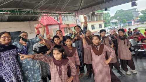 Paonta Sahib: गर्ल्स स्कूल पांवटा साहिब में समर कैंप का आयोजन! बच्चों को खेल-खेल में दी नई सीखें
