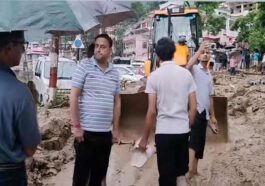 HP Cloudburst: मंडी में फ्लैश फ्लड से तीन लोगों की मौत! शव बरामद, राहत और बचाव कार्य जारी
