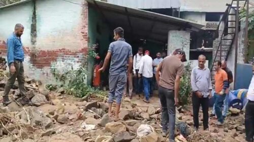 Sirmour News: नाहन बिरोजा फैक्ट्री में मूसलाधार बारिश से तबाही! पानी और मलबा घुसा, भारी नुकसान