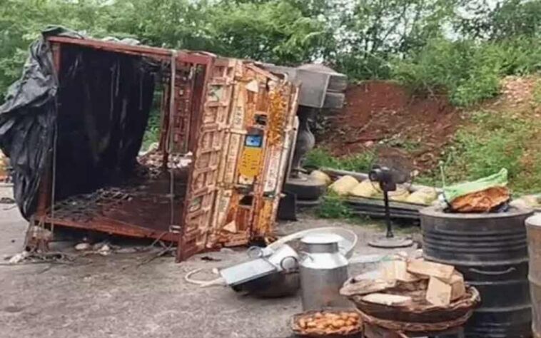 Accident In Himachal: मंदिर में लंगर लगाने जा रहे श्रद्धालुओं का ट्रक पलटा! एक की मौत, चार गंभीर घायल