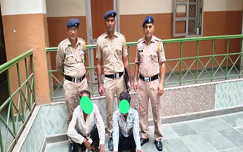 Himachal Crime News: हिमाचल में पंजाब के दो तस्कर काबू! पुलिस ने आरोपियों के कब्जे से बरामद की हेरोइन
