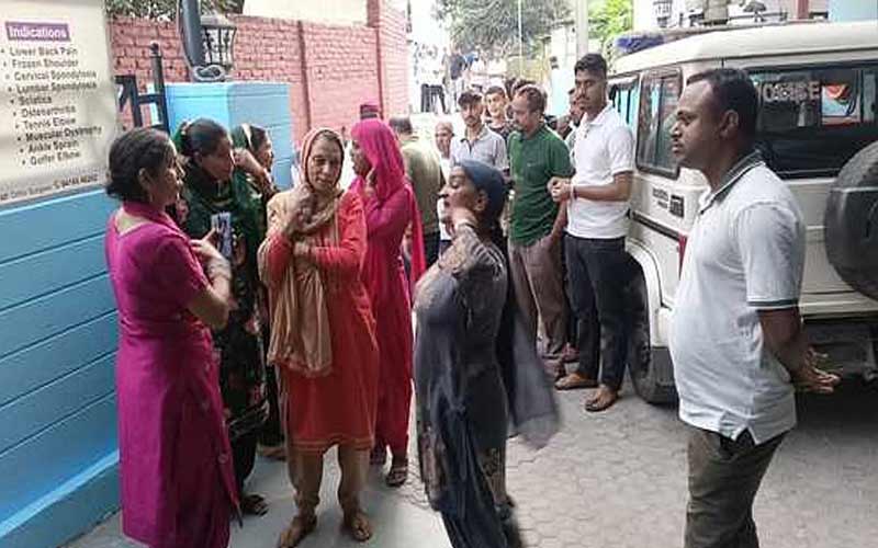 Himachal Latest News: हिमाचल के प्राइवेट हॉस्पिटल में सिजेरियन डिलीवरी के बाद महिला की मौत! डॉक्टर पर लापरवाही के आरोप