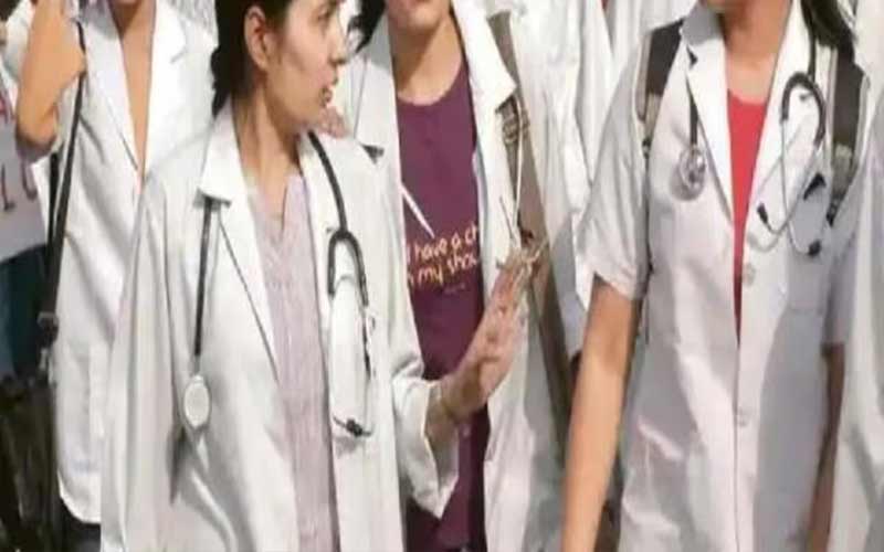 Himachal News: हिमाचल में 23 सालों बाद बढ़ाईं पैरा मेडिकल सीटें! अब युवाओं को बाहरी संस्थानों में जाने की जरुरत नहीं