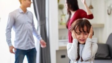 पेरेंट्स जरा संभल कर! बच्‍चों के सामने माता-पिता की लड़ाई बनती है मासूम ज़िंदगी पर गहरे ज़ख्म की वजह