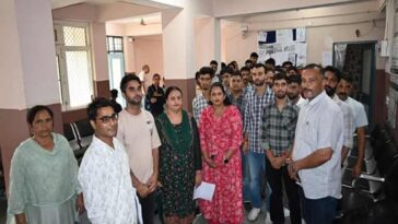 Himachal Latest News: लघु रोजगार मेले में 53 युवाओं को मिली नौकरी! 6 औद्योगिक इकाइयों ने लिया भाग