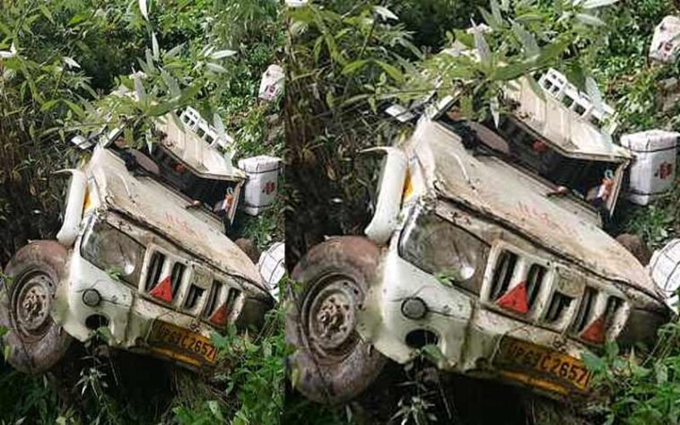 Accident In Himachal: तेज़ रफ़्तार एचआरटीसी बस ने सेब से लदी पिकअप को मारी टक्कर! चालक ने ऐसे बचाई जान
