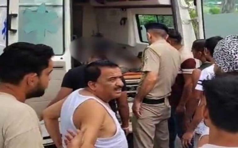 Paonta Sahib: तेज रफ्तार ट्रक ने स्कूटी को मारी जोरदार टक्कर! एक युवक की मौत, दूसरा जख्मी Paonta Sahib: तेज रफ्तार ट्रक ने स्कूटी को मारी जोरदार टक्कर! एक युवक की मौत, दूसरा जख्मी