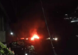 Himachal News Alert: आग की भेंट चढ़ी टायर की दुकान! मशीनरी और टायर जलकर नष्ट