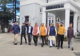 HP Assembly Session: कर्मचारियों के महंगाई भत्ते को लेकर सदन में हंगामा! विपक्ष ने किया वाकआउट