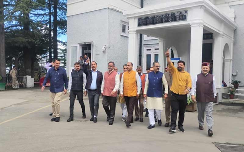 HP Assembly Session: कर्मचारियों के महंगाई भत्ते को लेकर सदन में हंगामा! विपक्ष ने किया वाकआउट