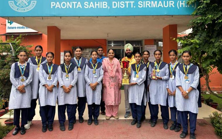 Paonta Sahib: क्लस्टर 16 बास्केटबॉल टूर्नामेंट में GNMPS की अंडर-17 गर्ल्स टीम का सर्वश्रेष्ठ प्रदर्शन! रचा नया इतिहास Paonta Sahib: क्लस्टर 16 बास्केटबॉल टूर्नामेंट में GNMPS की अंडर-17 गर्ल्स टीम का सर्वश्रेष्ठ प्रदर्शन! रचा नया इतिहास