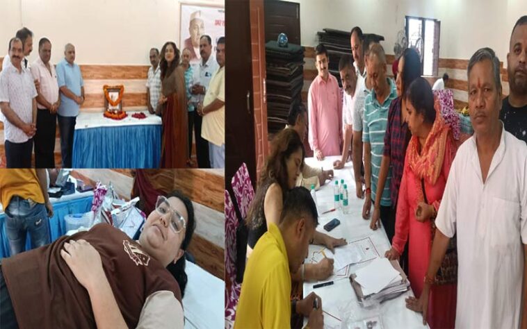 Sirmour News: लाला जगत नारायण जी की 44वीं पुण्यतिथि पर नाहन में आयोजित हुआ रक्तदान शिविर! 64 यूनिट रक्त किया एकत्रित Sirmour News: लाला जगत नारायण जी की 44वीं पुण्यतिथि पर नाहन में आयोजित हुआ रक्तदान शिविर! 64 यूनिट रक्त किया एकत्रित