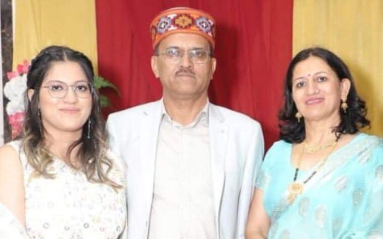 Achievement: सिरमौर के छोटे से गांव की बेटी ने किया कमाल! भारतीय वायुसेना में फ्लाइट लेफ्टिनेंट बनी सृष्टि Achievement: सिरमौर के छोटे से गांव की बेटी ने किया कमाल! भारतीय वायुसेना में फ्लाइट लेफ्टिनेंट बनी सृष्टि