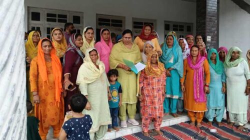 Paonta Sahib: नगर आपूर्ति निगम की निदेशक ने सिंघपुरा सड़क का किया निरीक्षण! जनता की समस्याओं पर किया गौर Paonta Sahib: नगर आपूर्ति निगम की निदेशक ने सिंघपुरा सड़क का किया निरीक्षण! जनता की समस्याओं पर किया गौर