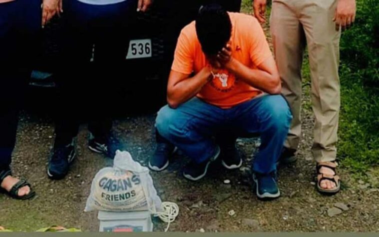 Himachal Crime News: हिमाचल में गाड़ी से पकड़ी चार किलो चरस! नेटवर्क से जुड़े अन्य आरोपियों तक पहुंचेगी पुलिस Himachal Crime News: हिमाचल में गाड़ी से पकड़ी चार किलो चरस! नेटवर्क से जुड़े अन्य आरोपियों तक पहुंचेगी पुलिस