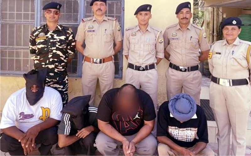 Himachal News Alert: हिमाचल में 45 ग्राम हेरोइन के साथ पंजाब के चार युवक अरेस्ट! पुलिस ने ऐसे पकड़े