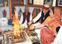 Himachal Latest News: राज्यपाल ने प्राकृतिक आपदाओं से हिमाचल की रक्षा के लिए किया हवन यज्ञ