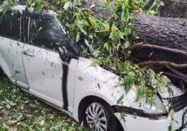 Heavy Rain In Himachal: हिमाचल में भारी बारिश का दौर जारी! कई जगह लैंडस्लाइड, मलबे में दबी गाड़ियां