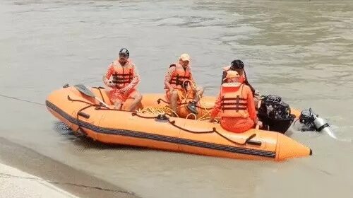 Himachal News Update: बीबीएमबी झील से बरामद हुए 7 दिन पहले डूबे दो युवकों के शव Himachal News Update: बीबीएमबी झील से बरामद हुए 7 दिन पहले डूबे दो युवकों के शव