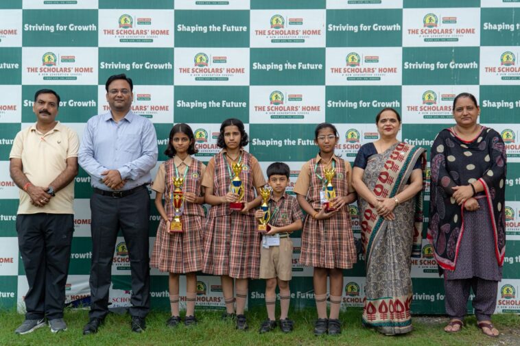 Paonta Sahib: जिला स्तरीय शतरंज प्रतियोगिता में द स्कॉलर्स होम का शानदार प्रदर्शन! राज्य स्तर के लिए हुआ चयन Paonta Sahib: जिला स्तरीय शतरंज प्रतियोगिता में द स्कॉलर्स होम का शानदार प्रदर्शन! राज्य स्तर के लिए हुआ चयन