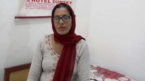 HP News: गरीब कुसुम की आंखों की गई रोशनी! पति रेहड़ी लगाकर करते हैं गुजारा, अब यह योजना बनी सहारा HP News: गरीब कुसुम की आंखों की गई रोशनी! पति रेहड़ी लगाकर करते हैं गुजारा, अब यह योजना बनी सहारा