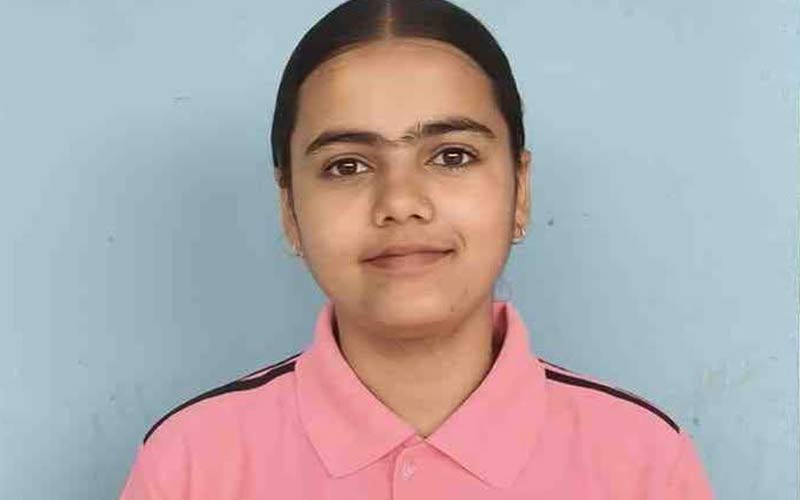 Achievement: रिमा जमवाल ने पास की नीट परीक्षा! IGMC शिमला से करेंगी MBBS, सीएम ने दी बधाई