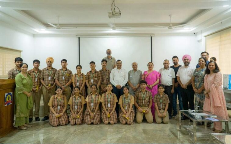 Paonta Sahib: स्कॉलर्स होम इंटरैक्ट क्लब ने चुनी नई कार्यकारिणी! इन्हे सौंपी अध्यक्ष और उपाध्यक्ष की कमान Paonta Sahib: स्कॉलर्स होम इंटरैक्ट क्लब ने चुनी नई कार्यकारिणी! इन्हे सौंपी अध्यक्ष और उपाध्यक्ष की कमान