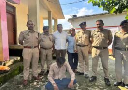 Himachal Crime News: गश्त कर रही पुलिस को देखकर भागने लगा बेंच पर बैठा व्यक्ति! टीम ने किया अरेस्ट