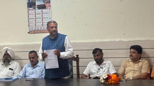 Paonta Sahib: तिरंगा यात्रा को लेकर भाजपा मंडल पांवटा की विशेष बैठक सम्पन्न! आगामी कार्यक्रमों पर बनी रणनीति Paonta Sahib: तिरंगा यात्रा को लेकर भाजपा मंडल पांवटा की विशेष बैठक सम्पन्न! आगामी कार्यक्रमों पर बनी रणनीति