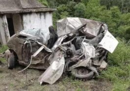 Accident In Himachal: चलती गाड़ी पर पहाड़ी से गिरा पत्थर! फिर खाई में गिरी कार, एक की मौत तो दो घायल