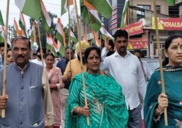 Paonta Sahib: पूरे देश में गूंजा तिरंगे का जयघोष! पांवटा साहिब से उठी देशभक्ति की लहर