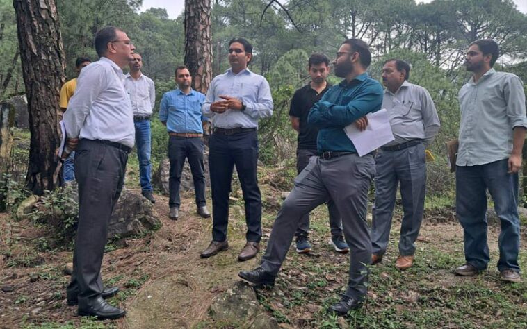 Himachal News Update: इंदौरा में गांवों को खाली करवाया! प्रभावित लोगों को रिलीफ कैंप में रखा, डीसी ने दिए राहत कार्यों में तेजी के निर्देश Himachal News Update: इंदौरा में गांवों को खाली करवाया! प्रभावित लोगों को रिलीफ कैंप में रखा, डीसी ने दिए राहत कार्यों में तेजी के निर्देश