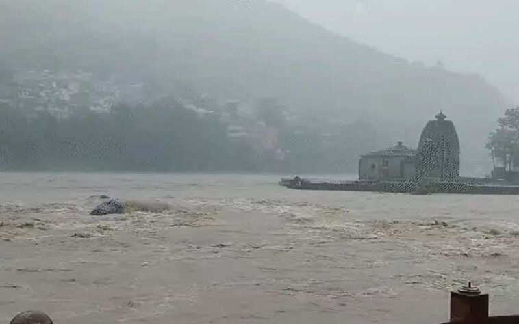 Heavy Rain Alert: हिमाचल में आज भी भारी बारिश की चेतावनी! पांच जिलों में येलो अलर्ट Heavy Rain Alert: हिमाचल में आज भी भारी बारिश की चेतावनी! पांच जिलों में येलो अलर्ट