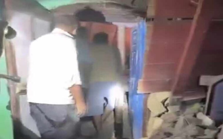 Himachal News Alert: हिमाचल में कच्चा मकान ढहा! महिला सहित दो युवतियां दबी, ग्रामीणों ने बचाई जान