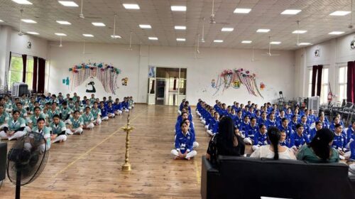 Sirmour News: नर्सिंग कॉलेज नाहन में आयुर्वेद दिवस का भव्य आयोजन! छात्राओं ने किया योग अभ्यास