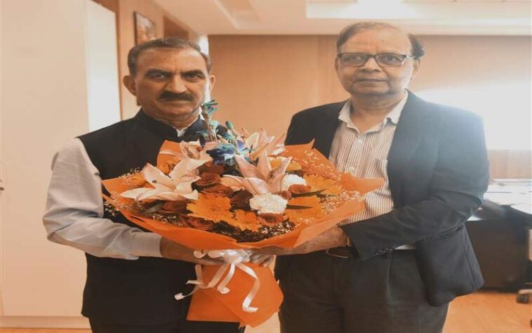 CM Sukhu: 16वें वित्तायोग के अध्यक्ष से मिले मुख्यमंत्री! RDG जारी रखने का किया आग्रह CM Sukhu: 16वें वित्तायोग के अध्यक्ष से मिले मुख्यमंत्री! RDG जारी रखने का किया आग्रह