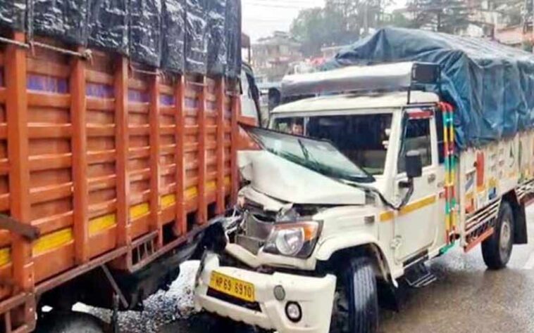 Accident In Himachal: बाईपास पर ट्रक और पिकअप में जोरदार भिड़ंत! दोनों वाहन क्षतिग्रस्त