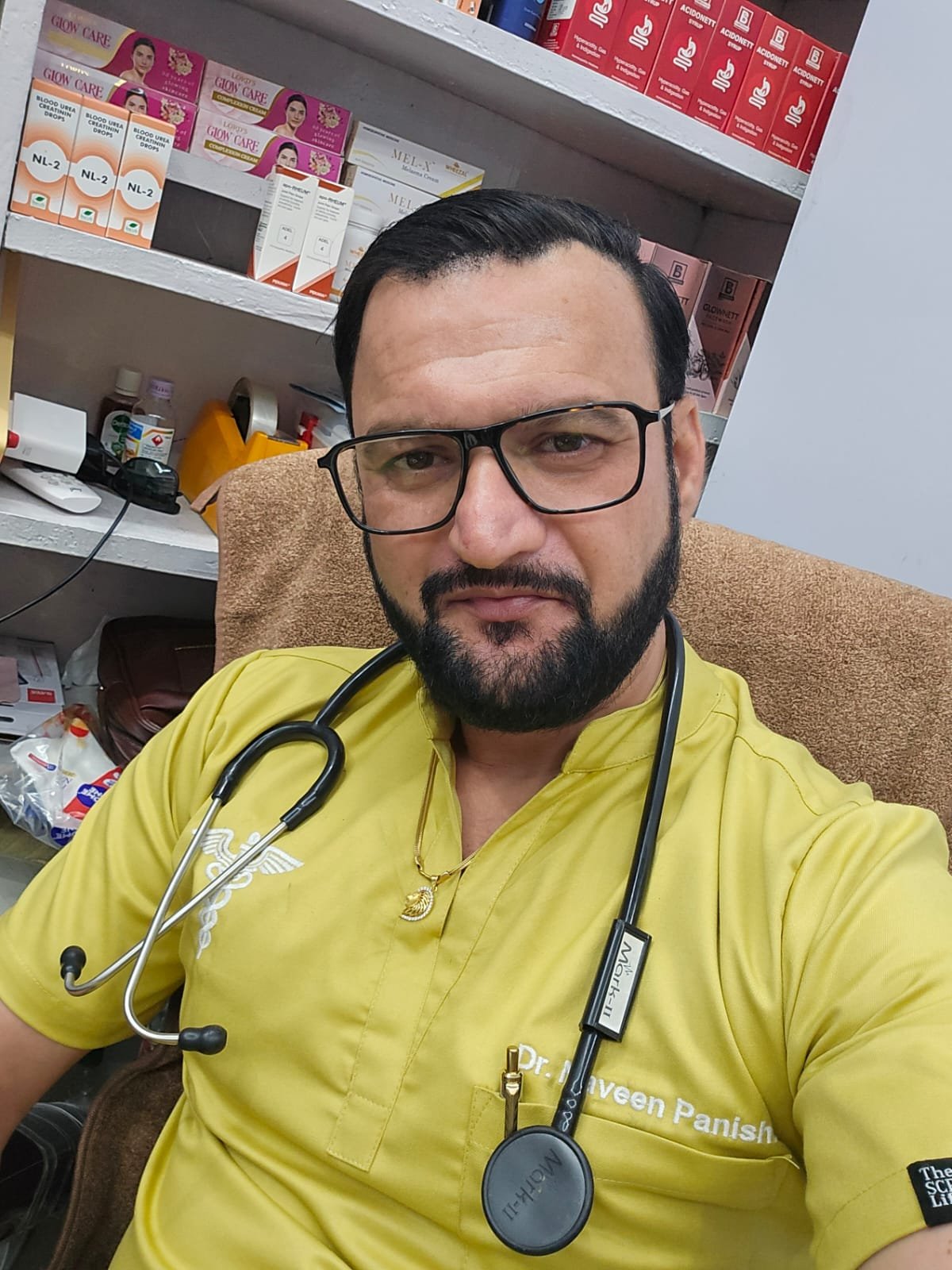 पांवटा साहिब में डॉ. नवीन पनिष्टा का होम्योपैथिक क्लिनिक, हेयर फॉल और हेयर ग्रोथ का बेहतर इलाज