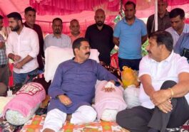 Himachal Latest News: उप-मुख्यमंत्री के आश्वासन पर स्थानीय विधायक ने स्थगित किया आमरण अनशन