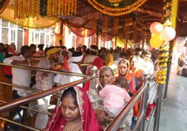 Sirmour News: नवरात्र के पहले दिन माता बालासुंदरी मंदिर में 18 हजार श्रद्धालुओं ने टेका माथा! चढ़ाया 15 लाख का चढ़ावा