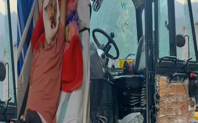 Landslide In Himachal: टेलीहैंडलर मशीन पर पहाड़ी से गिरा पत्थर! ऑपरेटर बुरी तरह जख्मी