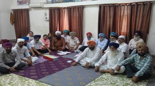 Paonta Sahib: पांवटा साहिब साध संगत सेवा समिति ने जुटाए 1.50 लाख! बांगरन और कुरालीया गांव में पहुंचाई जाएगी मदद Paonta Sahib: पांवटा साहिब साध संगत सेवा समिति ने जुटाए 1.50 लाख! बांगरन और कुरालीया गांव में पहुंचाई जाएगी मदद