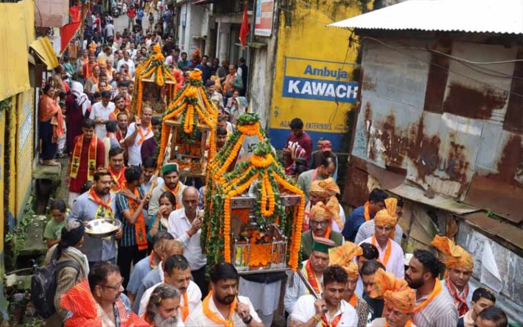 Sirmour News: सराहां में तीन दिवसीय राज्य स्तरीय वामन द्वादशी मेला शुरू! डीसी ने किया विधिवत शुभारंभ Sirmour News: सराहां में तीन दिवसीय राज्य स्तरीय वामन द्वादशी मेला शुरू! डीसी ने किया विधिवत शुभारंभ