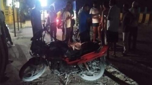 Accident In Himachal: दो बाइकों की जोरदार टक्कर! एक युवक की मौत, दो गंभीर घायल Accident In Himachal: दो बाइकों की जोरदार टक्कर! एक युवक की मौत, दो गंभीर घायल