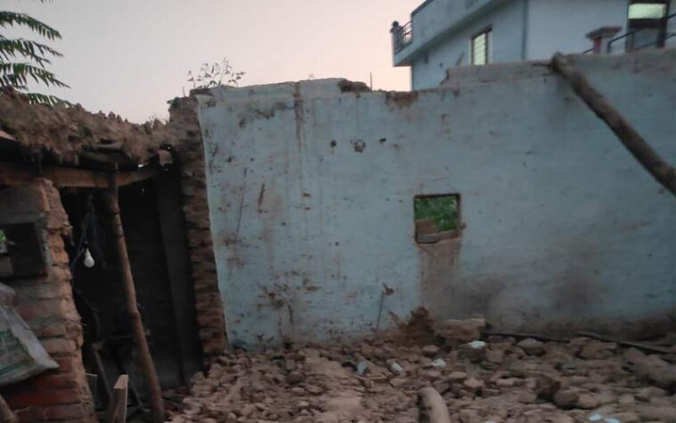 Paonta Sahib: घर की दीवार गिरने से दबे दो मासूम बच्चे! 9 साल के दिव्यांशु की मौत, दूसरे की हालत नाजुक Paonta Sahib: घर की दीवार गिरने से दबे दो मासूम बच्चे! 9 साल के दिव्यांशु की मौत, दूसरे की हालत नाजुक