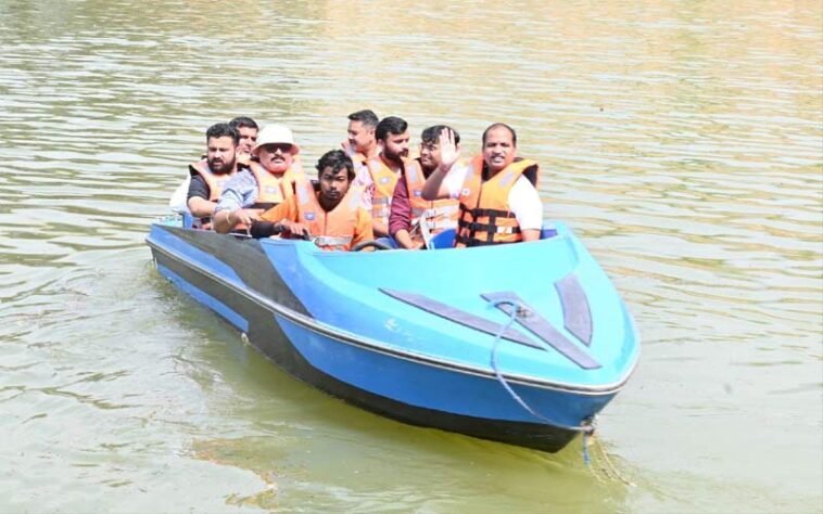 Himachal News Update: गोविंद सागर झील में वॉटर स्पोर्ट्स एक्टिविटीज फिर शुरू Himachal News Update: गोविंद सागर झील में वॉटर स्पोर्ट्स एक्टिविटीज फिर शुरू