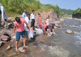 Himachal Latest News: नदियों में छोड़ी 1.33 लाख अंगुलिका मछली! मछुआरों की आय में होगी वृद्धि