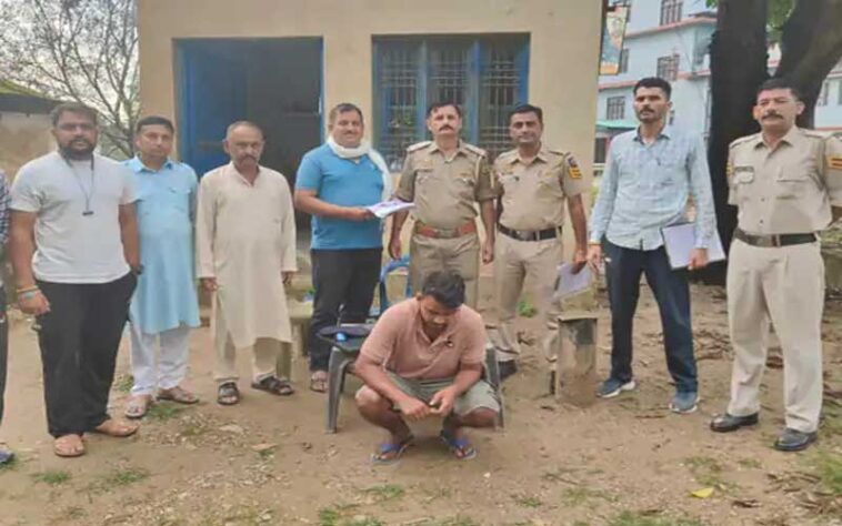Himachal Crime News: हिमाचल में पकड़ी 64.32 ग्राम हेरोइन! पहले भी नशे के साथ पकड़ा जा चुका तस्कर Himachal Crime News: हिमाचल में पकड़ी 64.32 ग्राम हेरोइन! पहले भी नशे के साथ पकड़ा जा चुका तस्कर