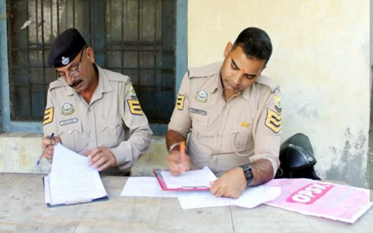 Himachal News Update: जंगल में काम करते पहाड़ी से गिरा पत्थर! चपेट में आया युवक, गई जान Himachal News Update: जंगल में काम करते पहाड़ी से गिरा पत्थर! चपेट में आया युवक, गई जान